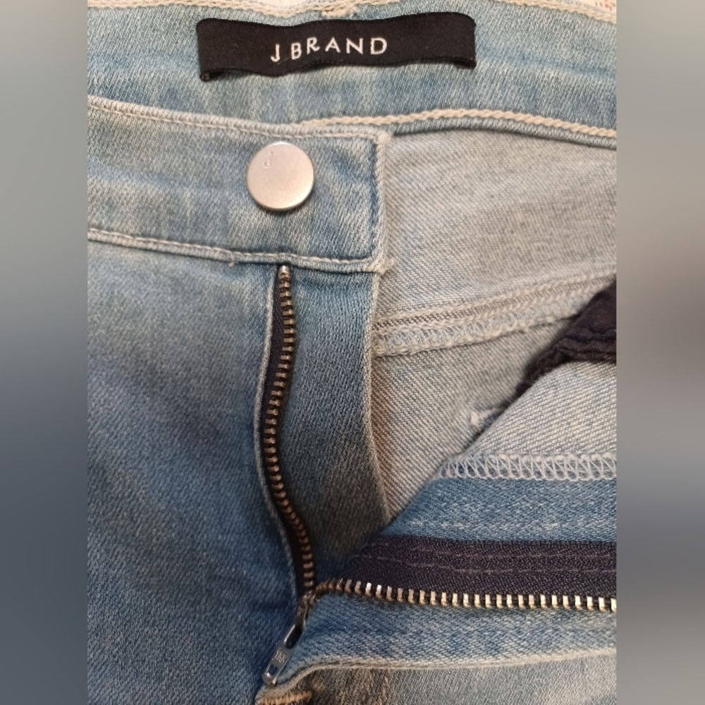J Brand Women's Selena Faded Blue Straight Leg Jeans - Picture 4 of 10